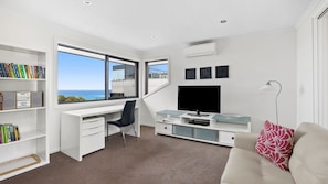 TV, fireplace, DVD player, music library