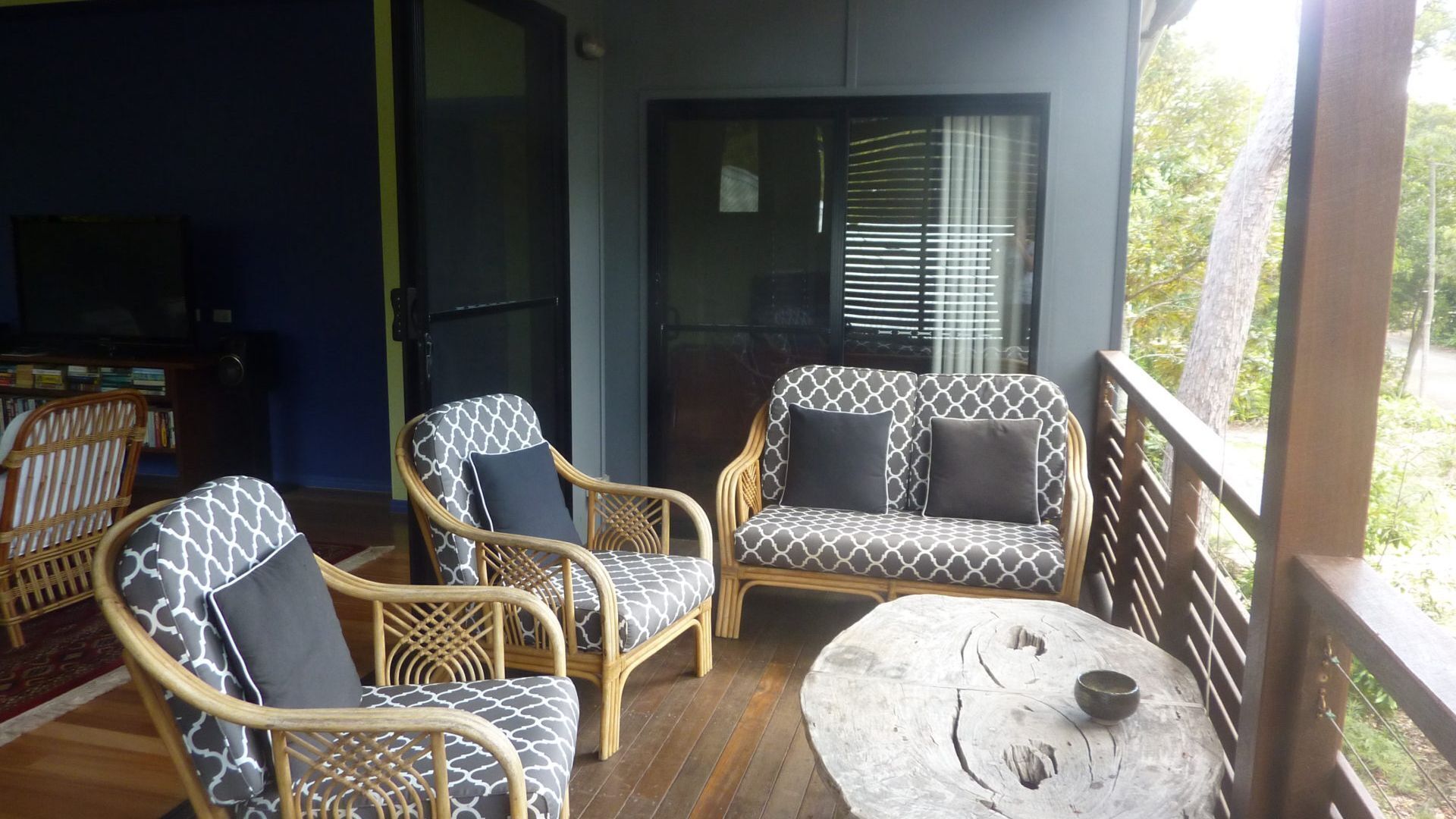 8 Belle Court - Rainbow Shores. Close to beach. Wifi — image 15