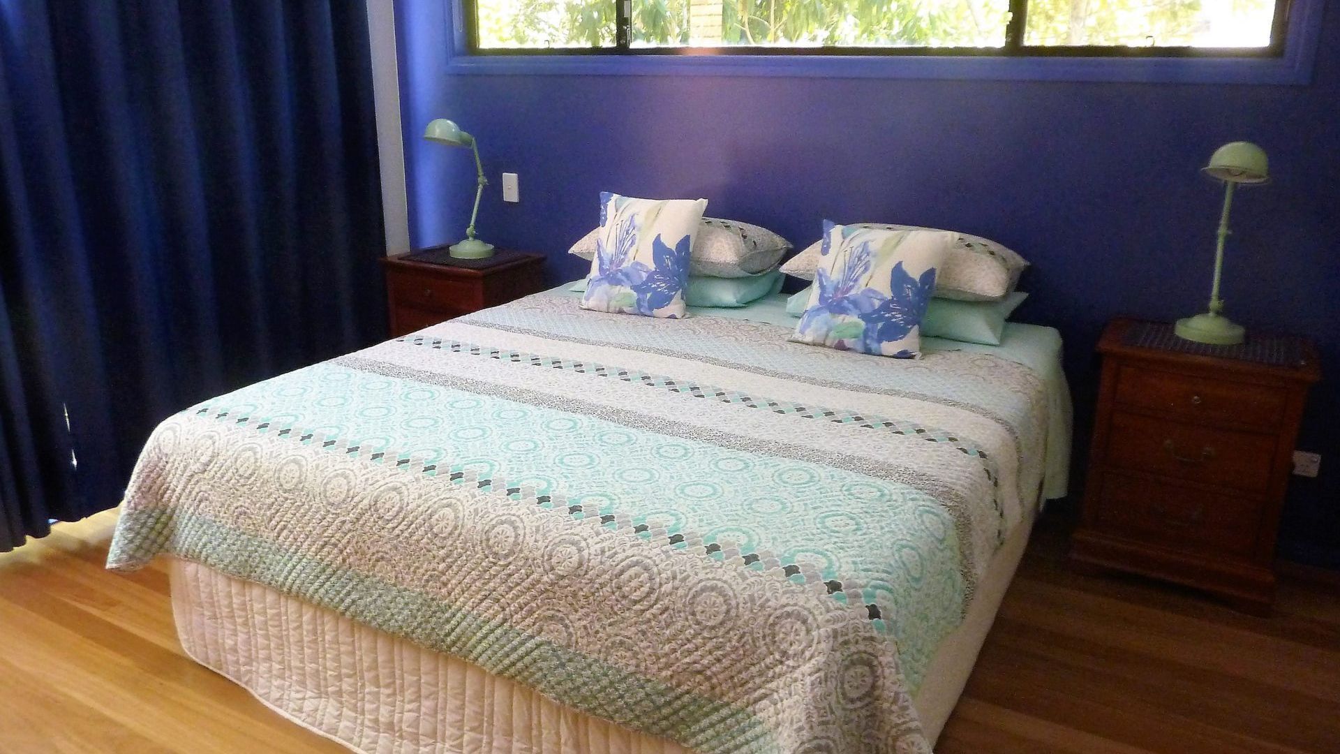 8 Belle Court - Rainbow Shores. Close to beach. Wifi — image 9