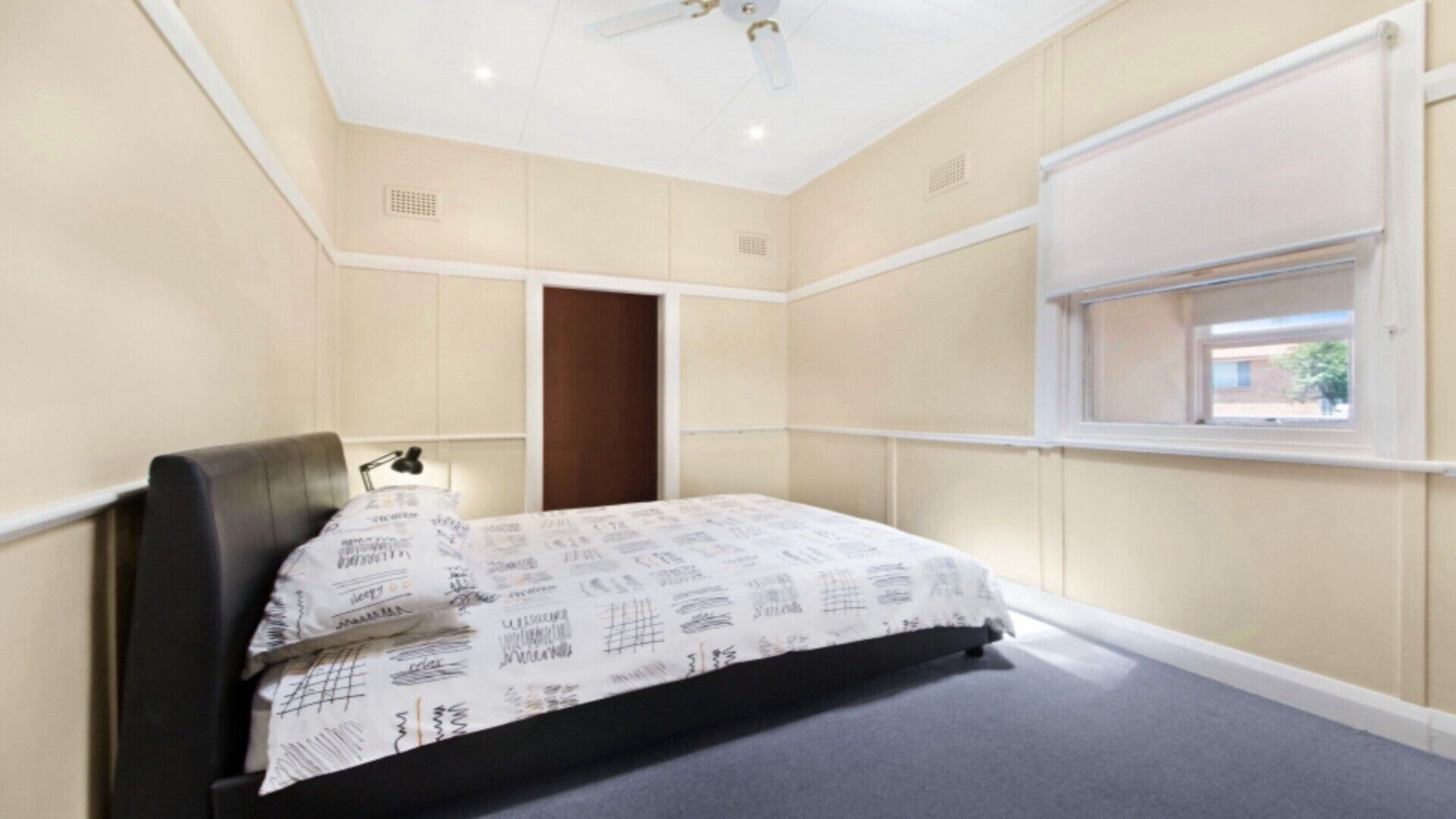 SUNBIRD - ETTALONG BEACH