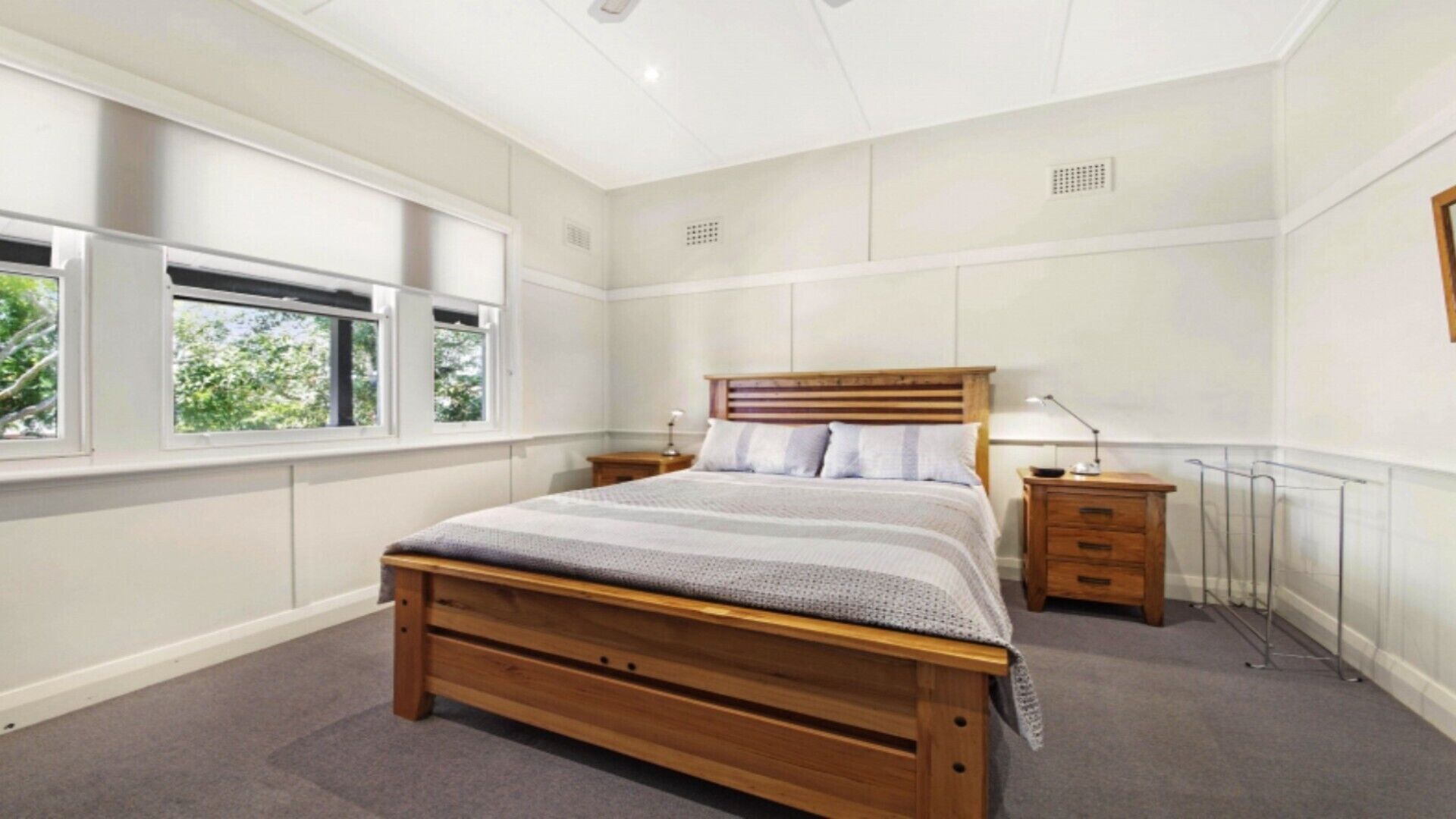 SUNBIRD - ETTALONG BEACH