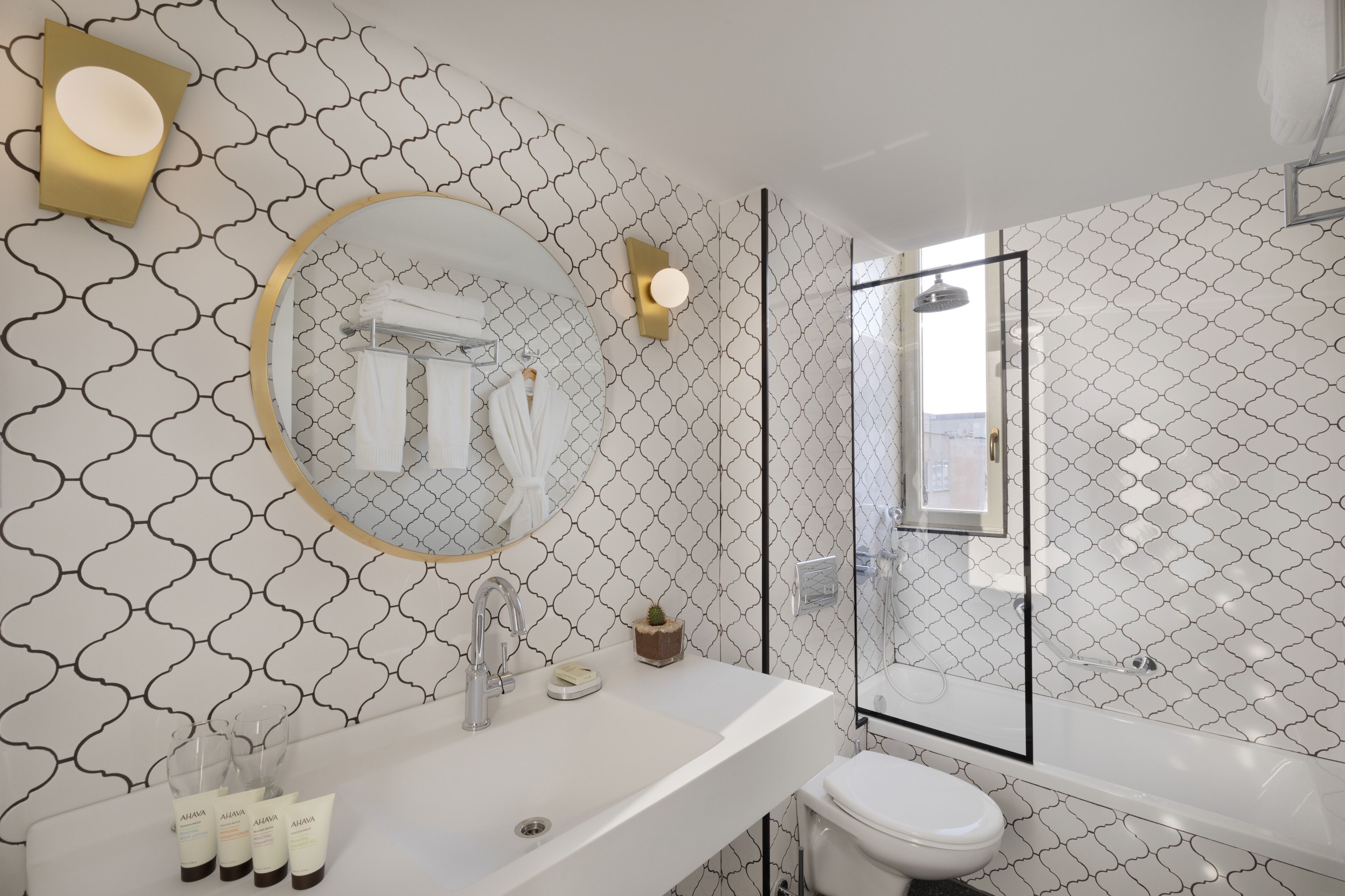 deluxe | bathroom | deep-soaking bathtub, hair dryer, bathrobes, slippers