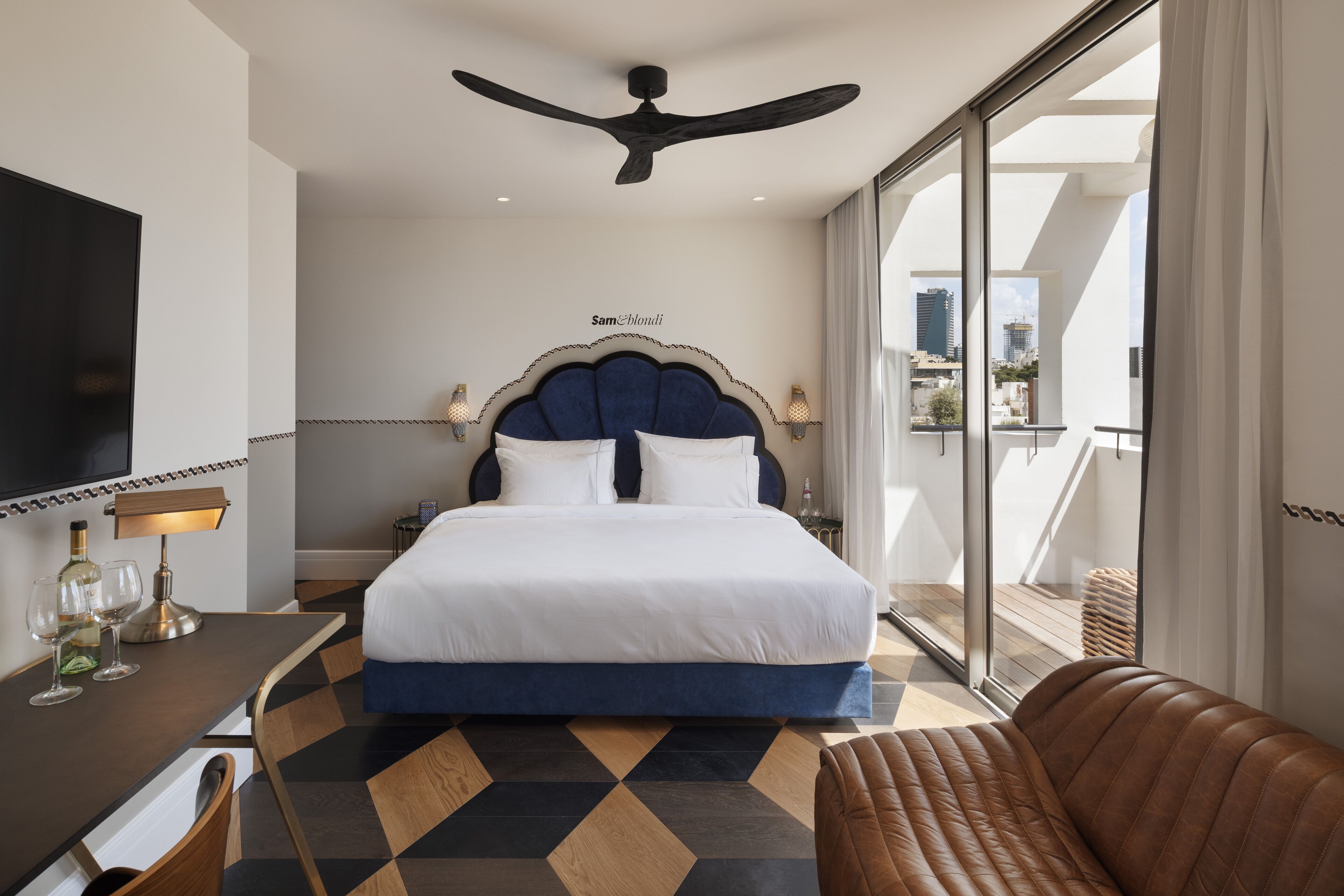 1 bedroom, hypo-allergenic bedding, minibar, in-room safe