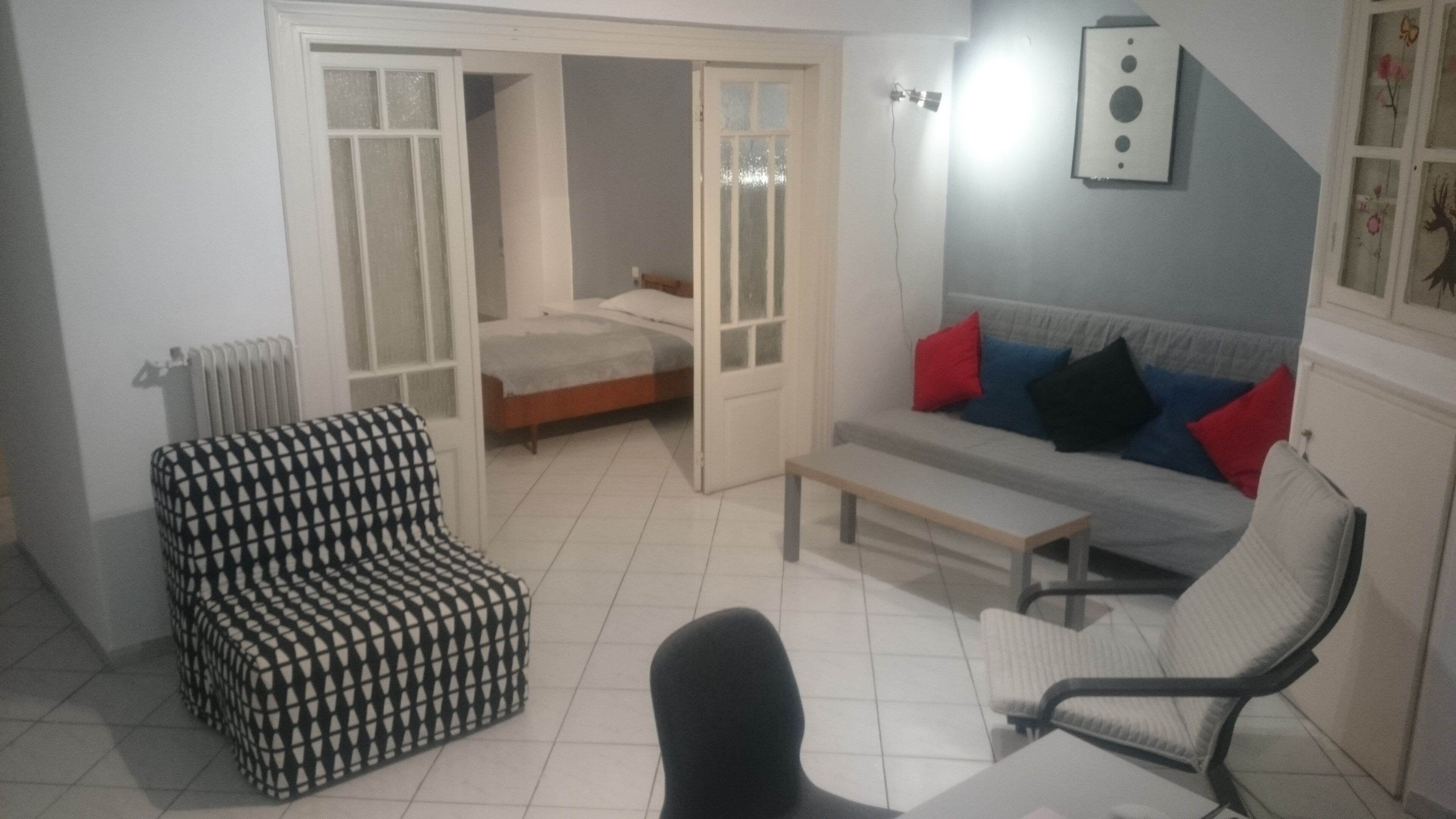 Large groundfloor studio in neoclassical building