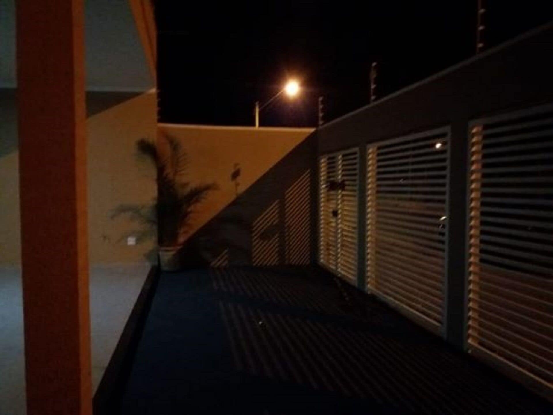 BLACK HOUSE IN OLIMPIA 