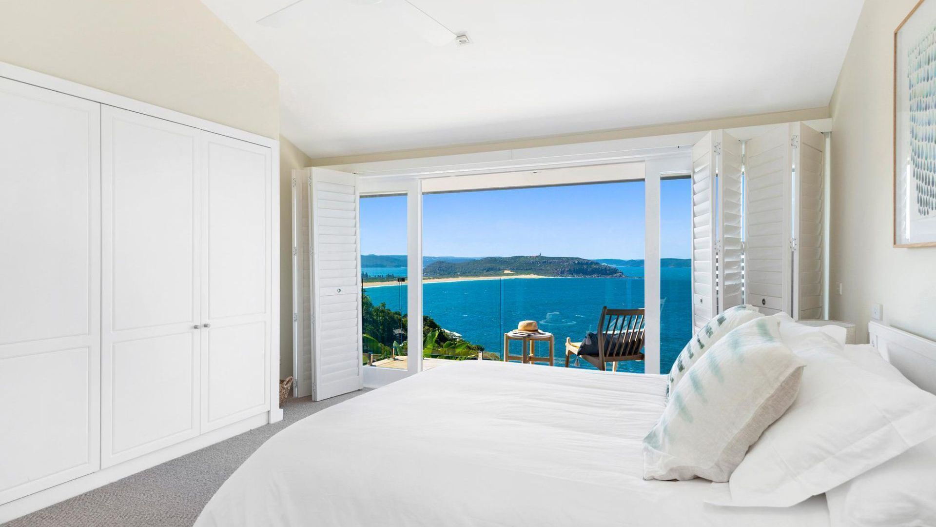 THE VIEW by Palm Beach Holiday Rentals — image 10