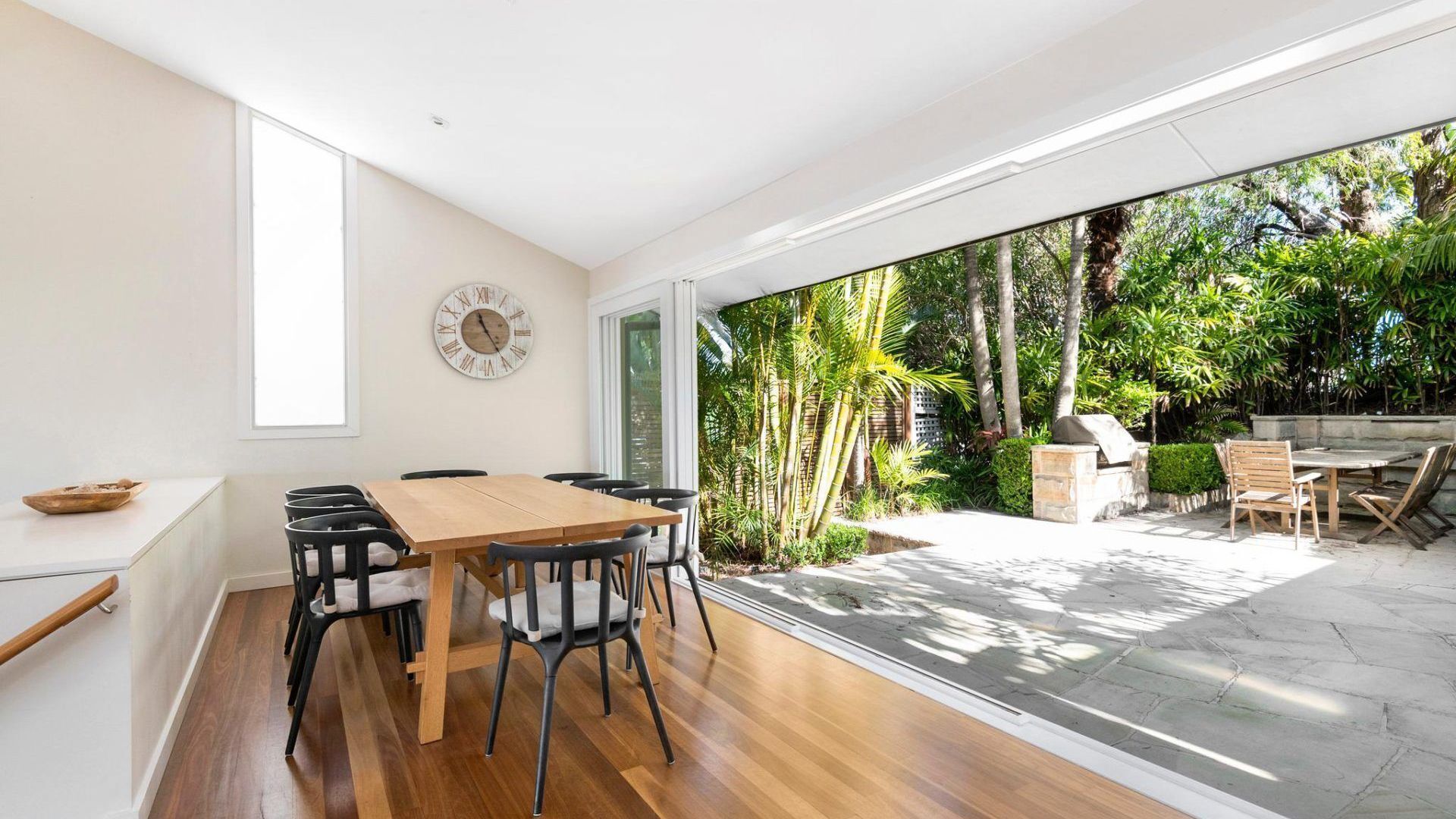 THE VIEW by Palm Beach Holiday Rentals — image 2