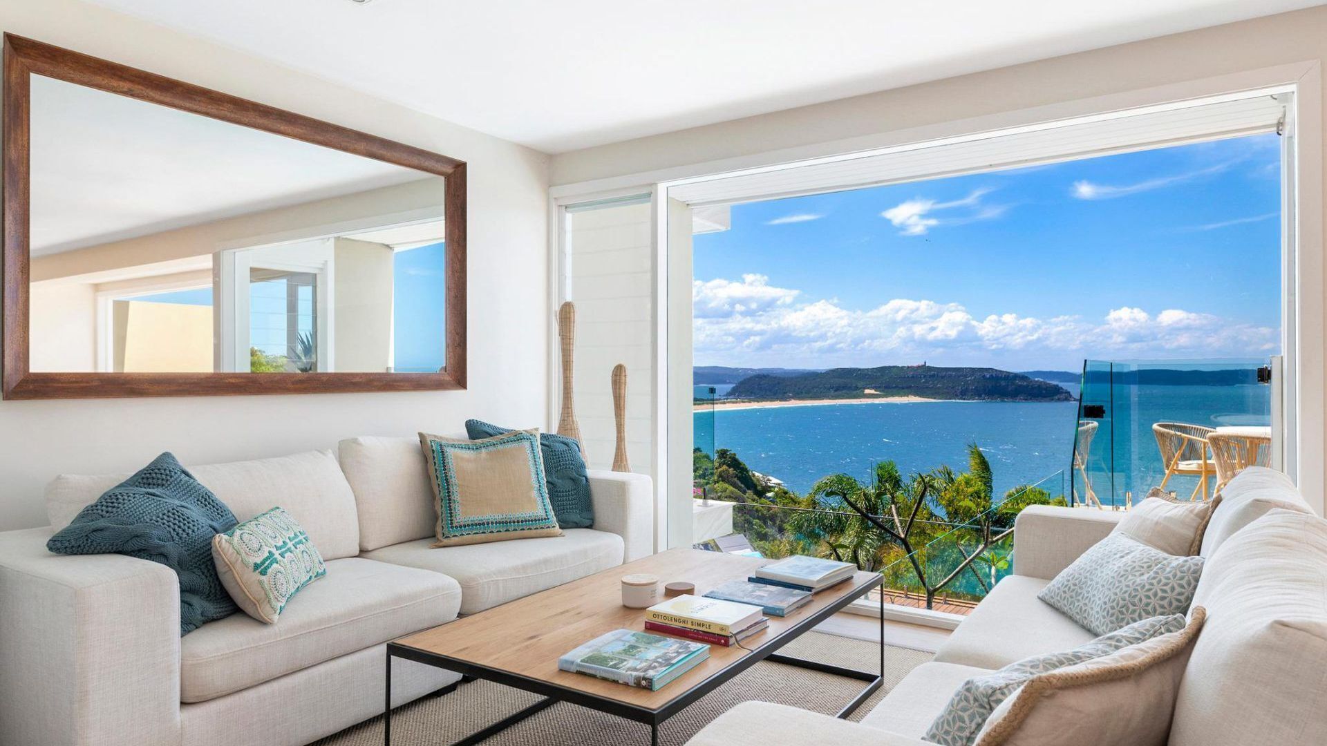 THE VIEW by Palm Beach Holiday Rentals — image 6