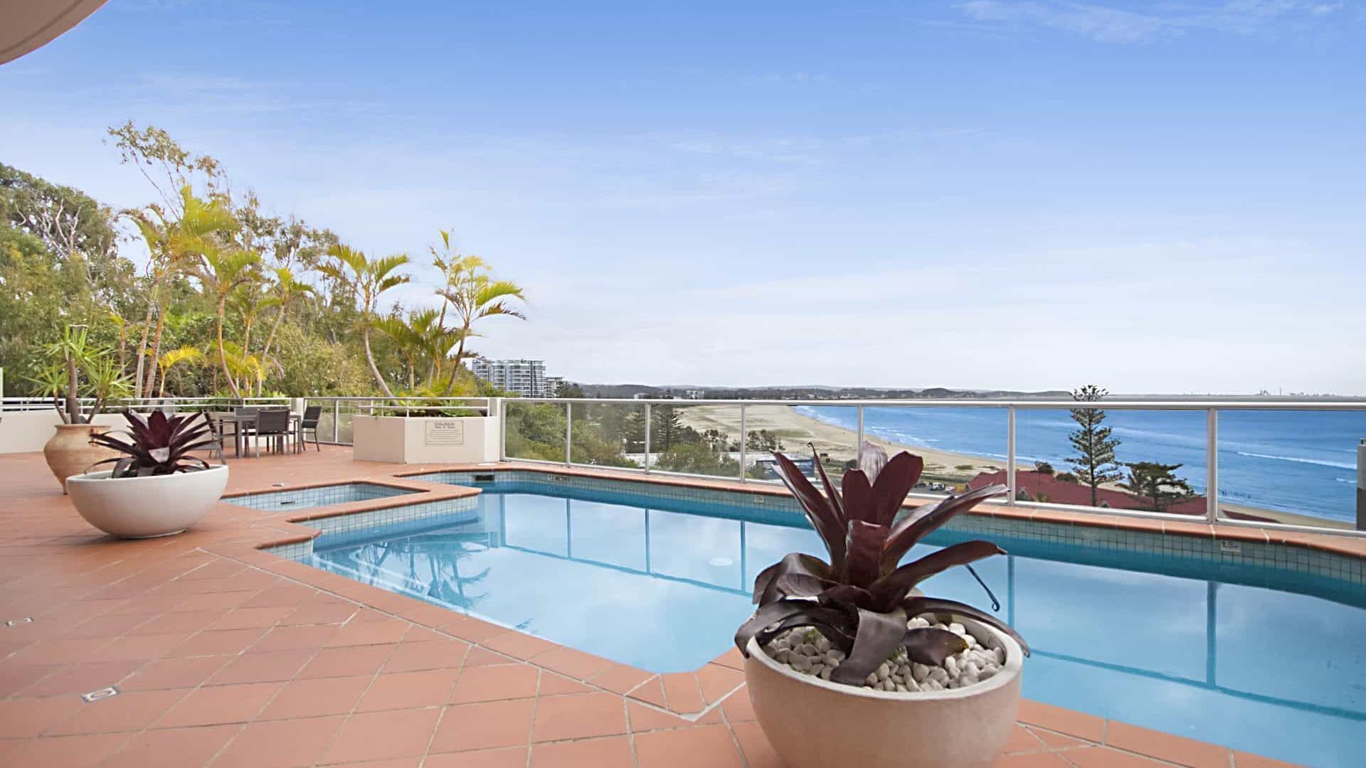 Grande Corniche U17 - Panoramic Kirra Hill — image 2