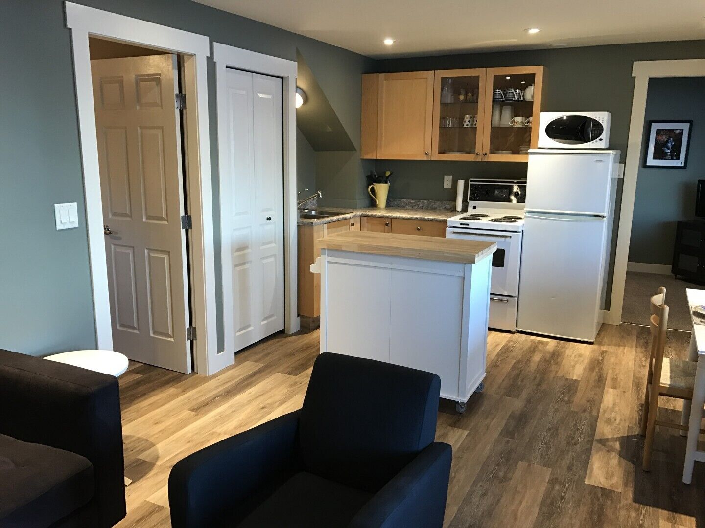 Red Haven Retreat - POOL & SPECTACULAR LAKEVIEWS