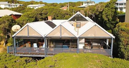 Melaleuca—Stunning Ocean Views & Coastal Comforts