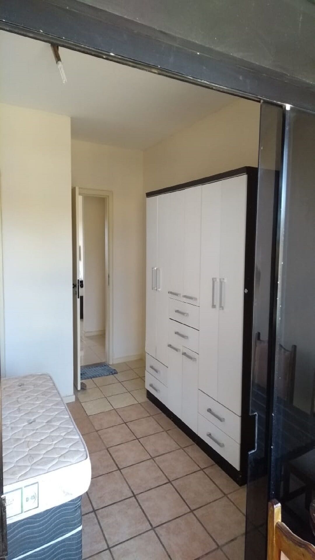 Sea front, 6 people, pool, 24h security, garage, furnished, ac animals.