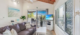 Dunworkin - Rainbow Beach