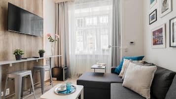 Apartment A0 | 客廳 | 40-吋平面電視、數位頻道、智慧型電視