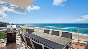 Property grounds - The Edge - Currumbin Hill - Min. 3 Nights (Currumbin)