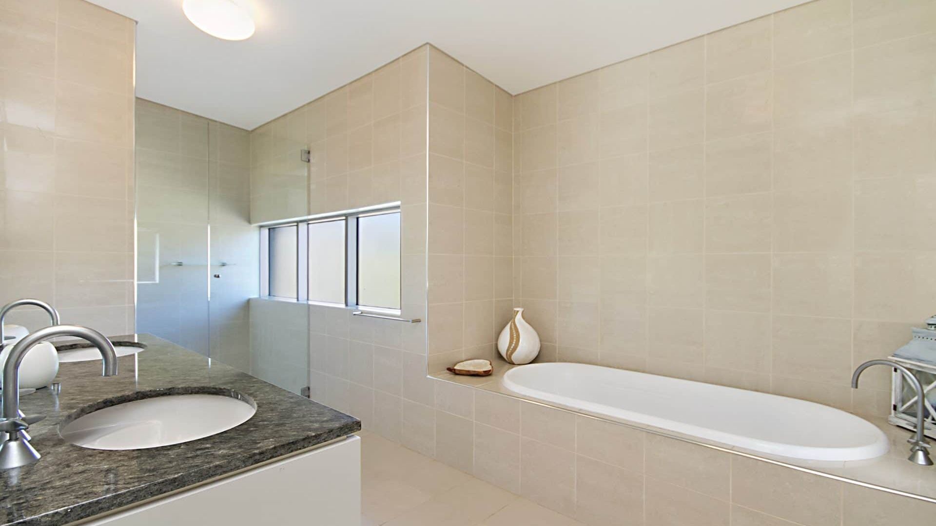 The Edge - Currumbin Hill - Min. 3 Nights — image 12