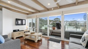 TV, DVD player - On The Deck - Classy, Comfortable Beach House (Lorne)