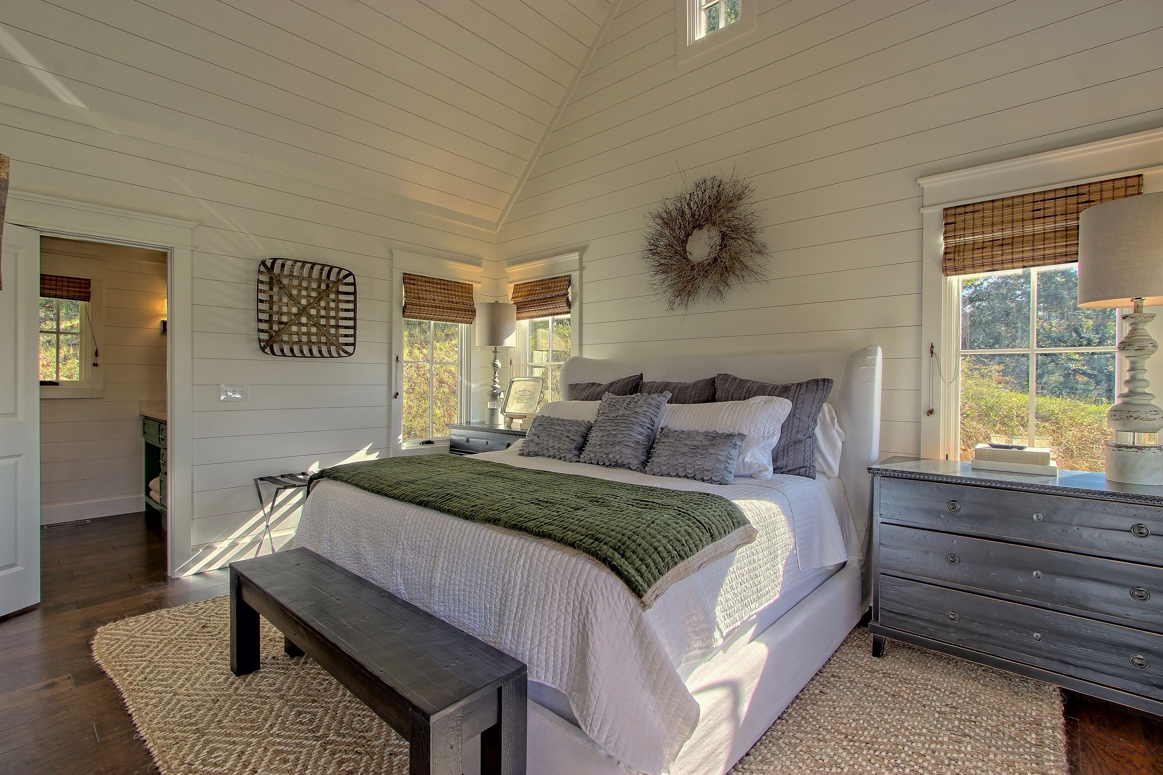 Luxury cottages with killer views near Highlands