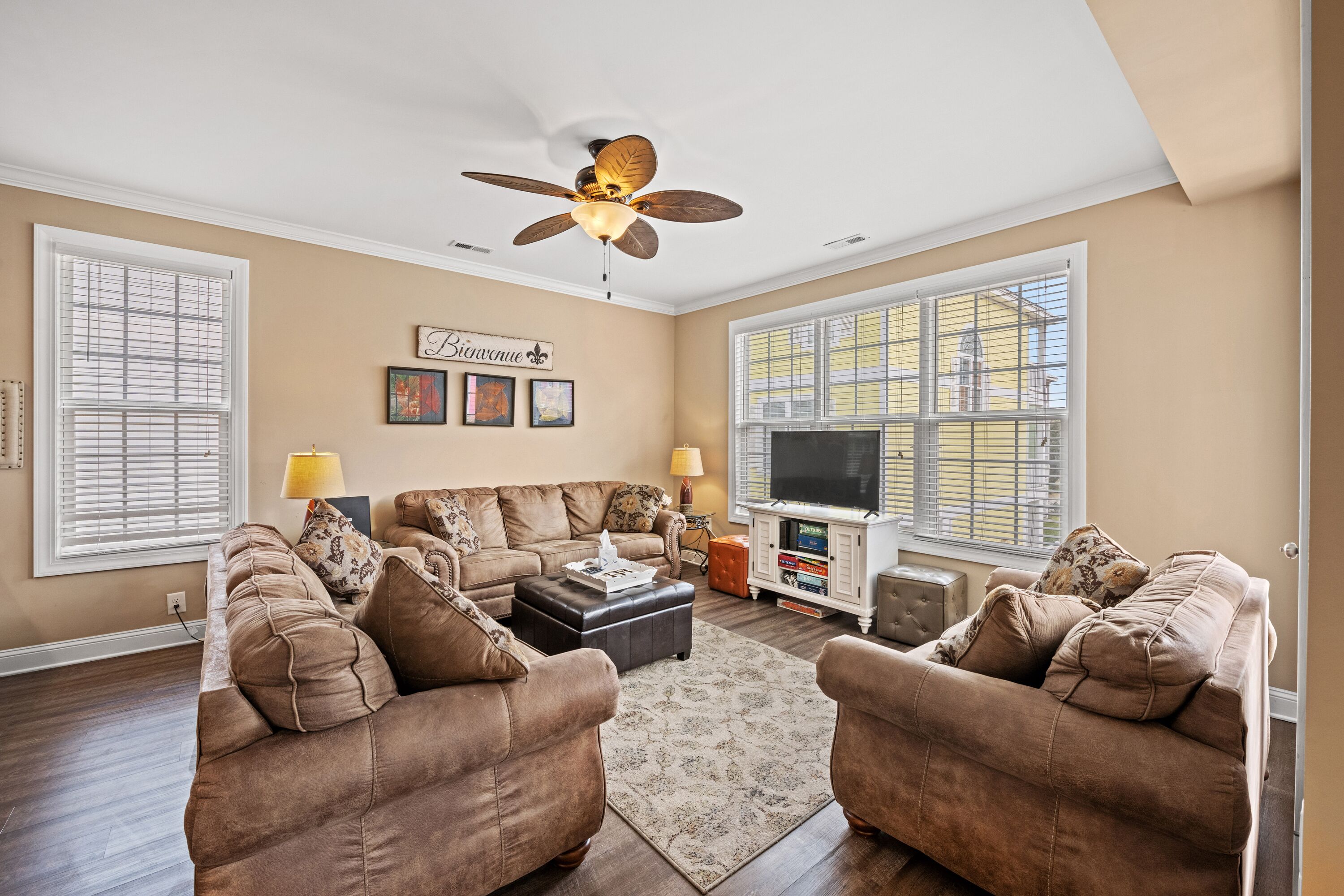 Caribbean Cove #520, 4 Bedroom Luxury Home in Myrtle Beach w/Game Room & Outdoor Swimming Pool