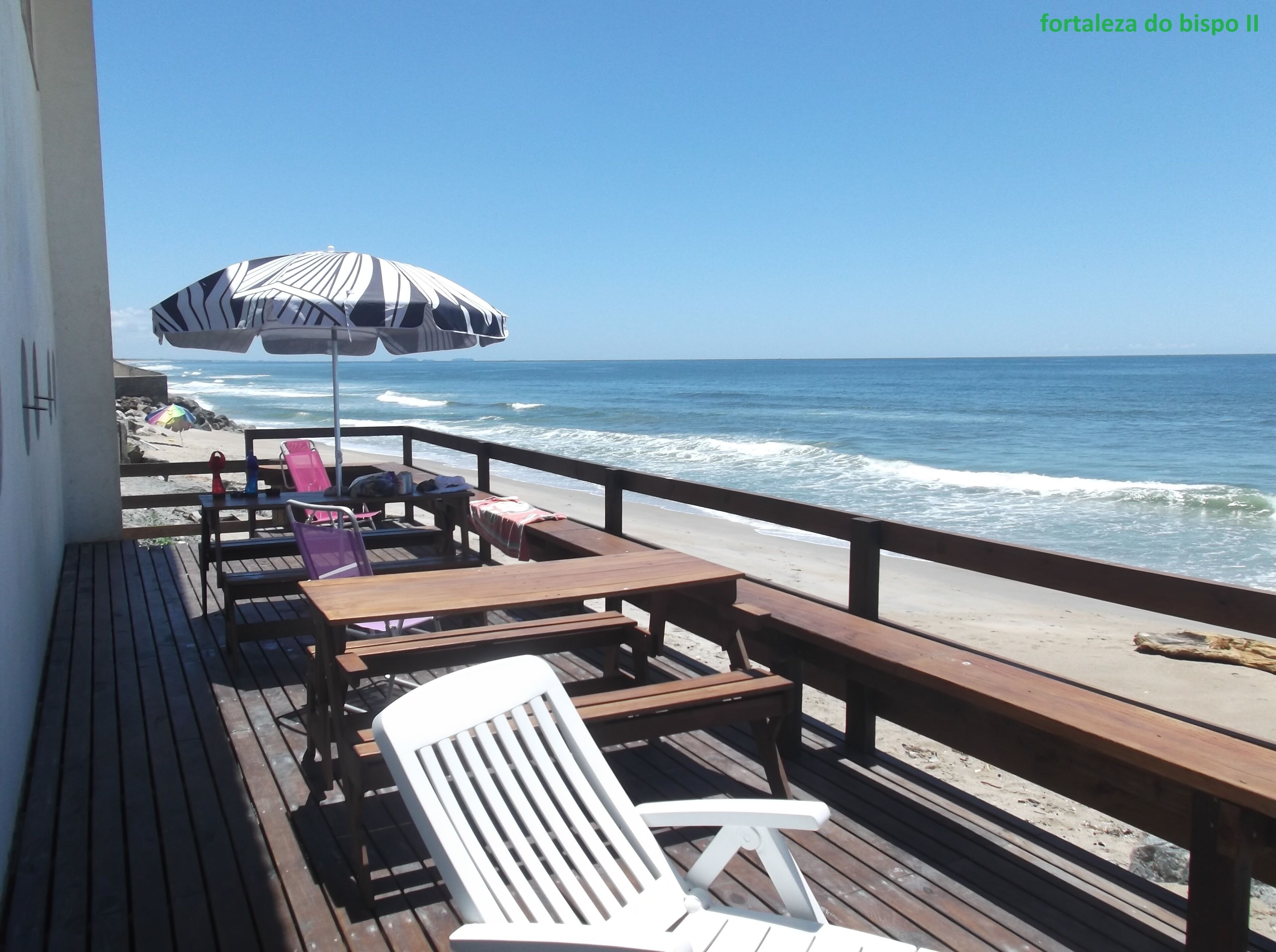 fortaleza do bispo 02 _ pé na areia