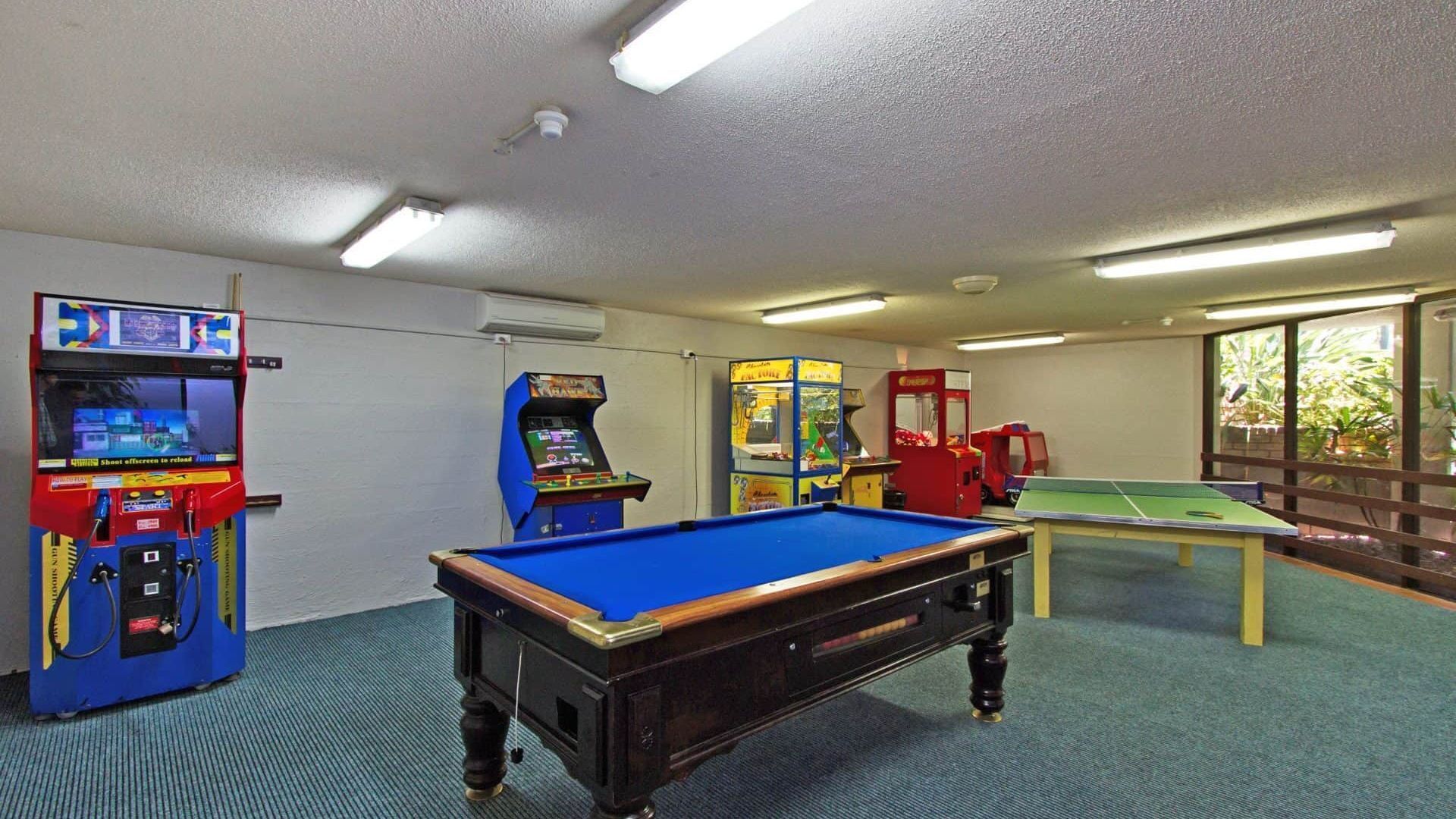 Rocks Resort 4G - Currumbin Beachfront - Min. 3 night stays! — image 18