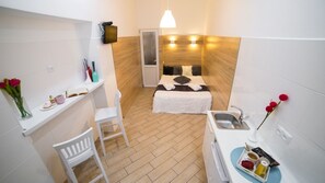 Apartment, 1 Katil Kelamin (Double), Non Smoking | Dapur peribadi | Peti sejuk, dapur, cerek elektrik 