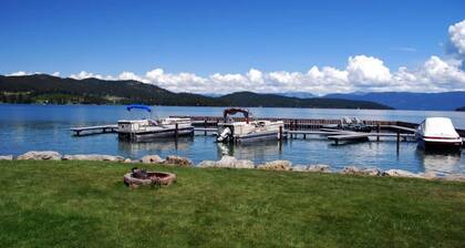 Lakeshore Retreat on Wonderful Flathead Lake!
