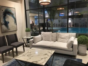 Outdoor pool - Beautiful 3 Bedroom Apartment (Playa del carmen)