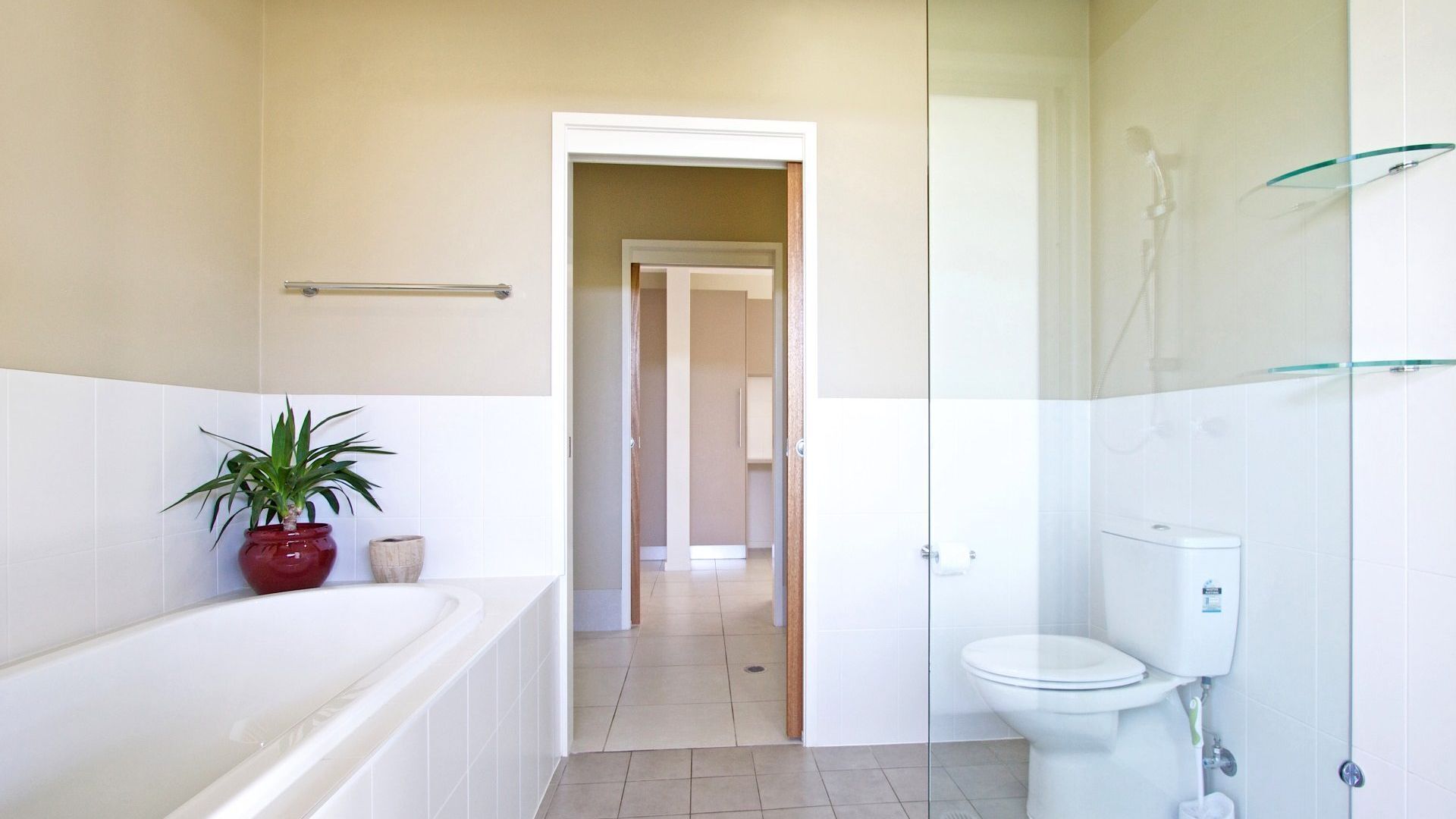 Cirrus At Kirra - Family Friendly Beach House — image 15