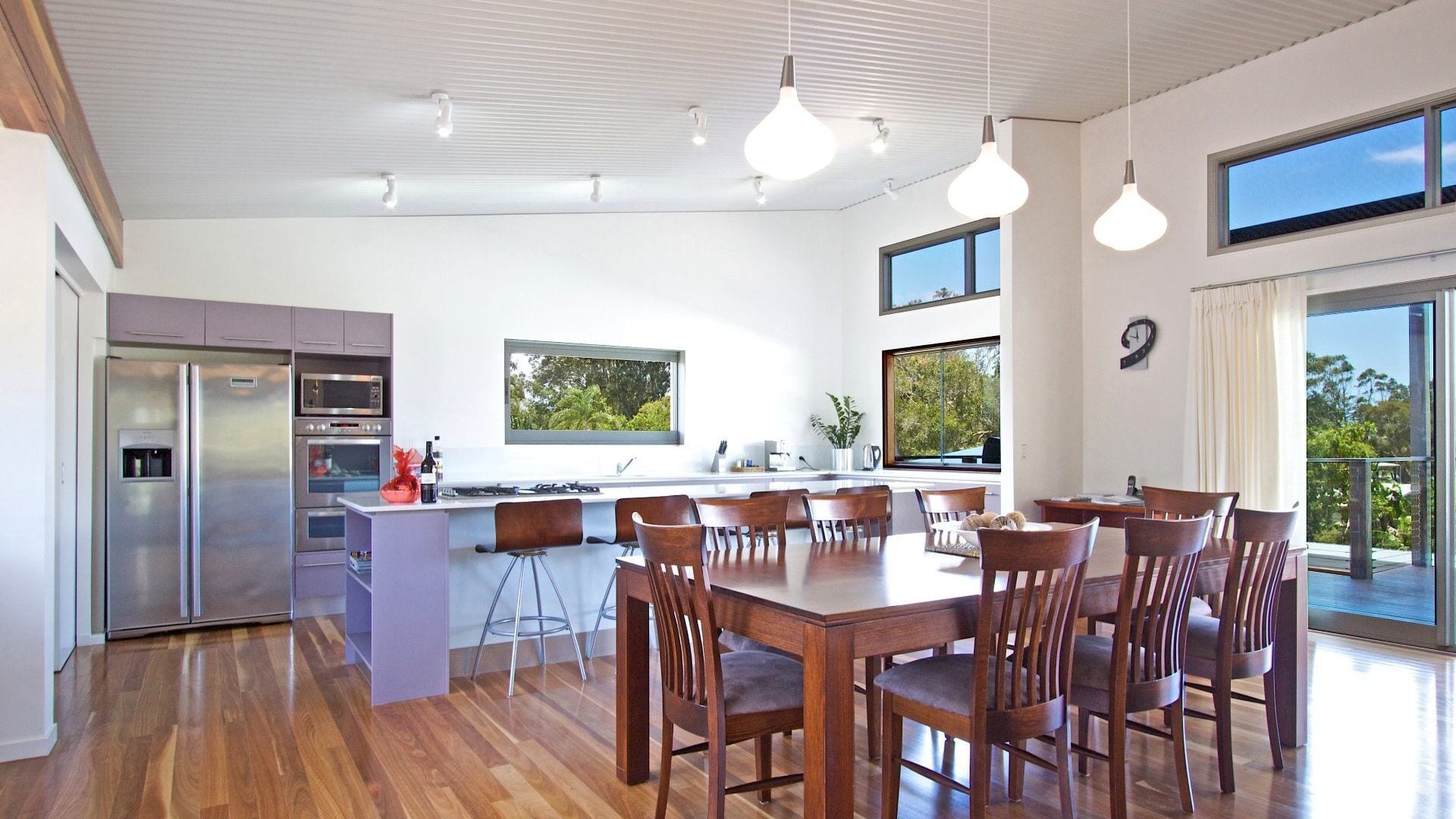 Cirrus At Kirra - Family Friendly Beach House — image 6