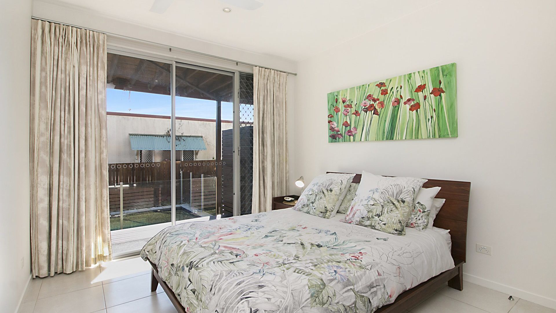Cirrus At Kirra - Family Friendly Beach House — image 12