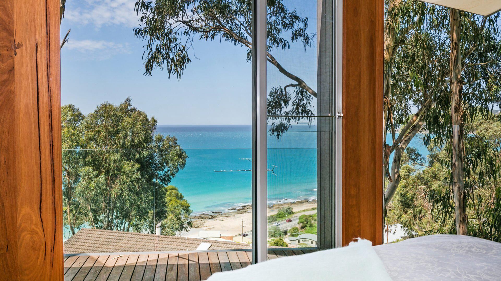 4 bedrooms, iron/ironing board, Internet, bed sheets