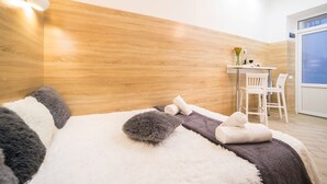 Apartment, 1 Double Bed, Non Smoking - Smart Apartment Filatova 10v (Lviv)