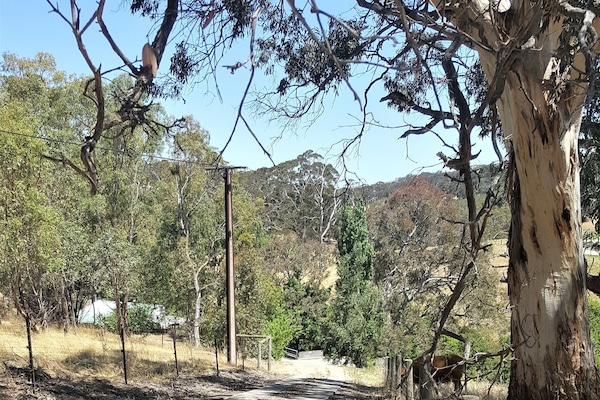 coming down the driveway, YEP you are on the righht track.