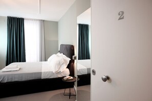 Classic Triple Room, 1 Queen Bed with Sofa bed, Non Smoking, Patio (2) | Premium bedding, individually decorated, individually furnished - B&Bari via Cairoli (Bari)