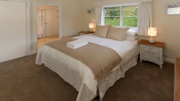 2 Schlafzimmer, Bügeleisen/Bügelbrett, Reisekinderbett, kostenloses WLAN