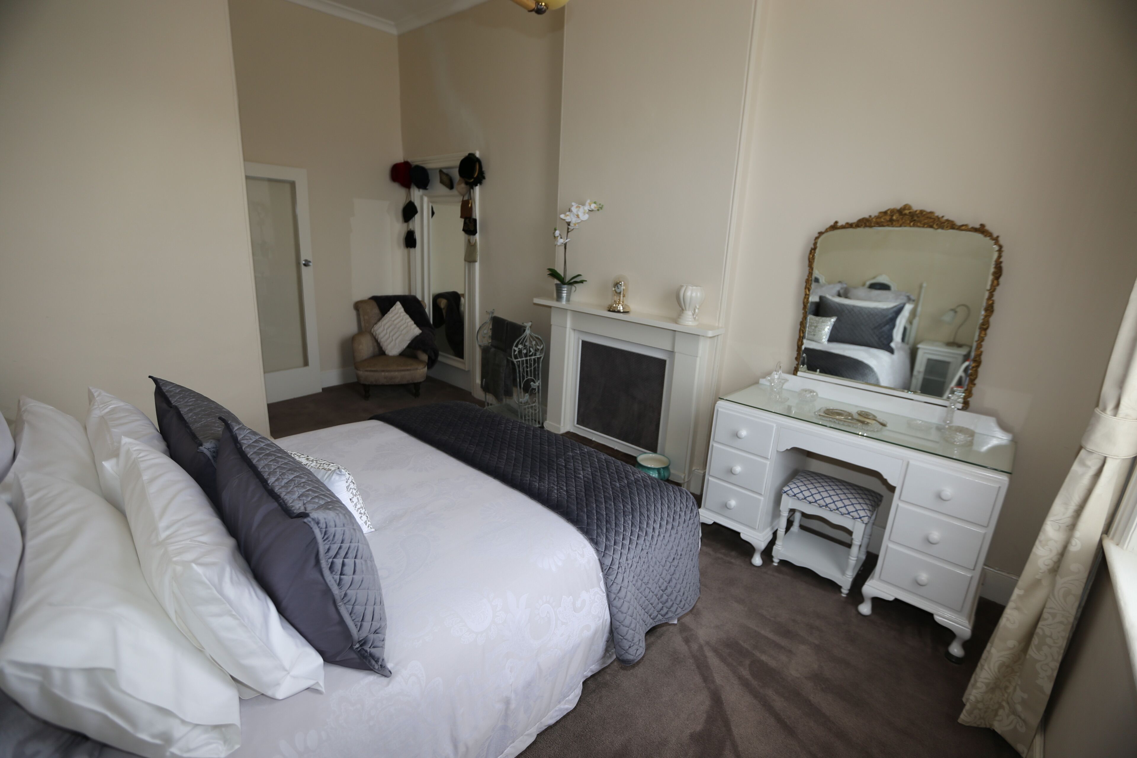 Welcome to the Historic Kapunda School of mines homestay — image 10