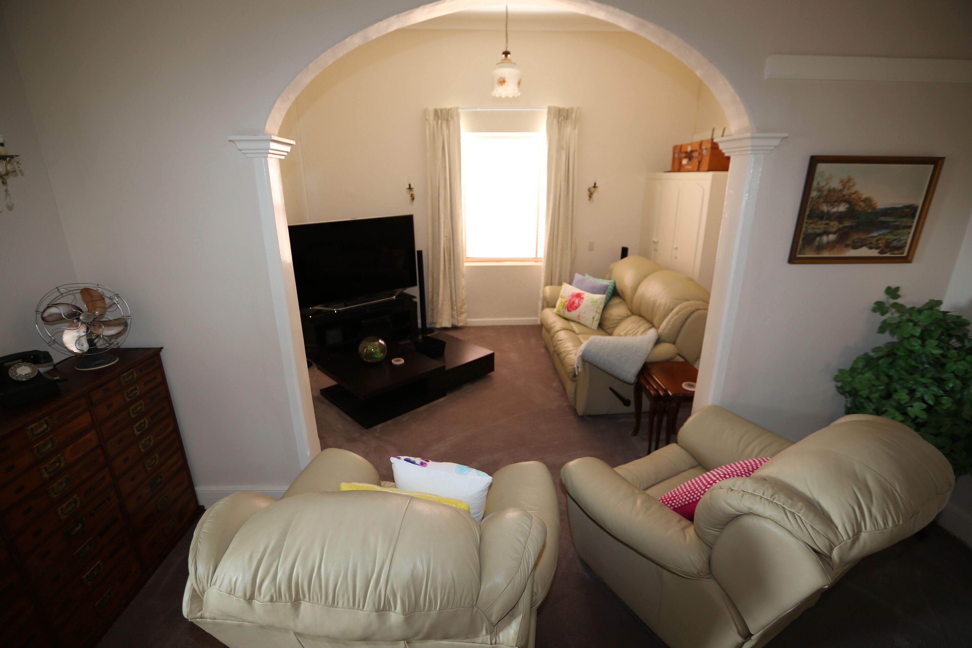 Welcome to the Historic Kapunda School of mines homestay