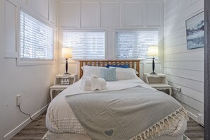 4 chambres, fer et planche à repasser, Wi-Fi gratuit, draps fournis