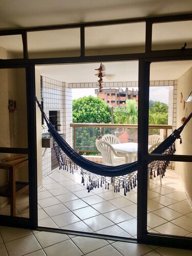 Apto 31 Guaratuba 2 blocks beach central Cristo Ar cond, Wi-fi Churrasq. Garage