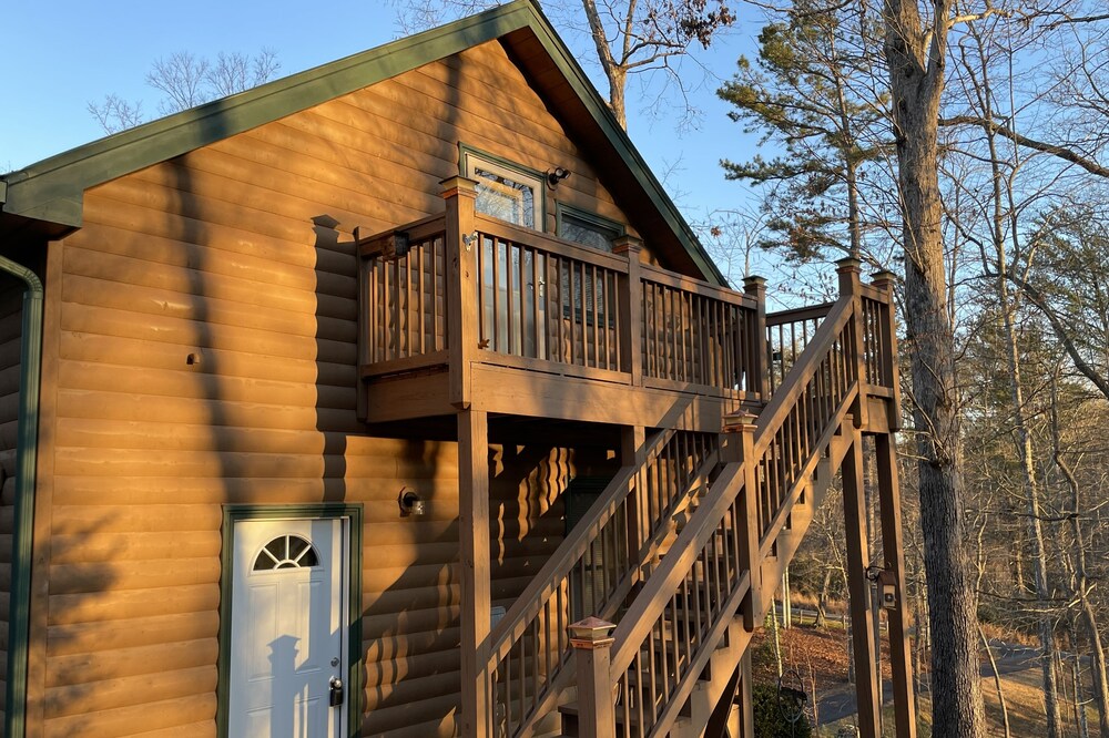 Cozy efficiency located in Blue Ridge