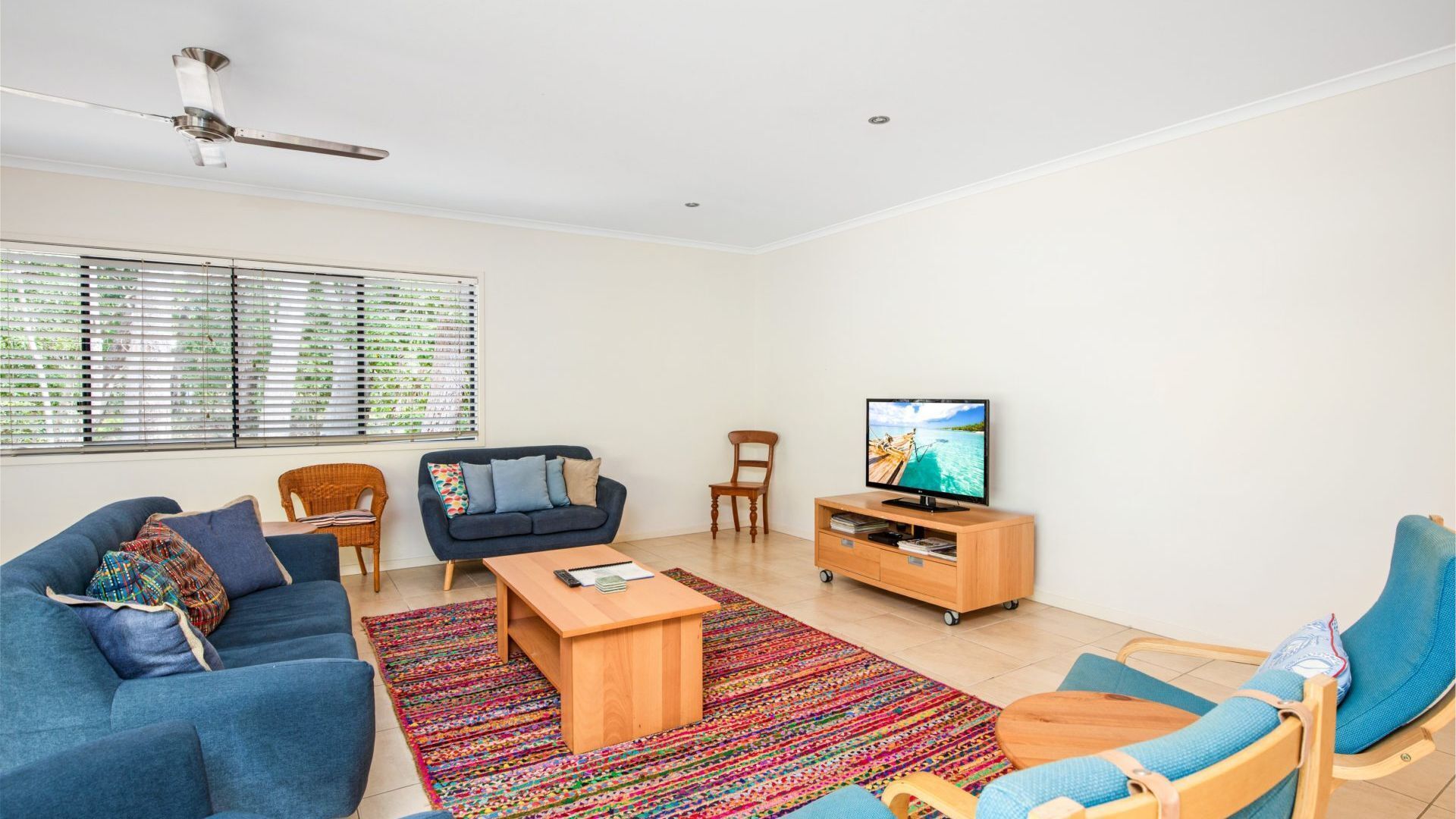 18 Naiad Court - Rainbow Shores. All on one level. Easy walk to beach — image 8