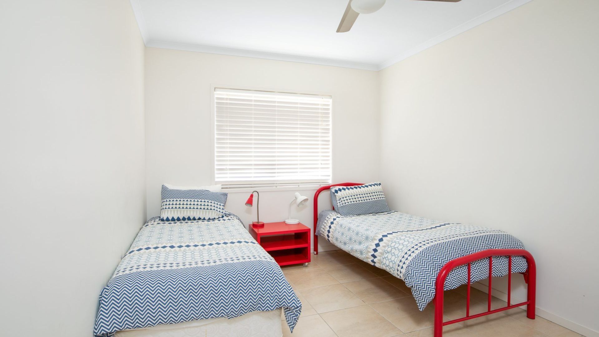 18 Naiad Court - Rainbow Shores. All on one level. Easy walk to beach — image 13
