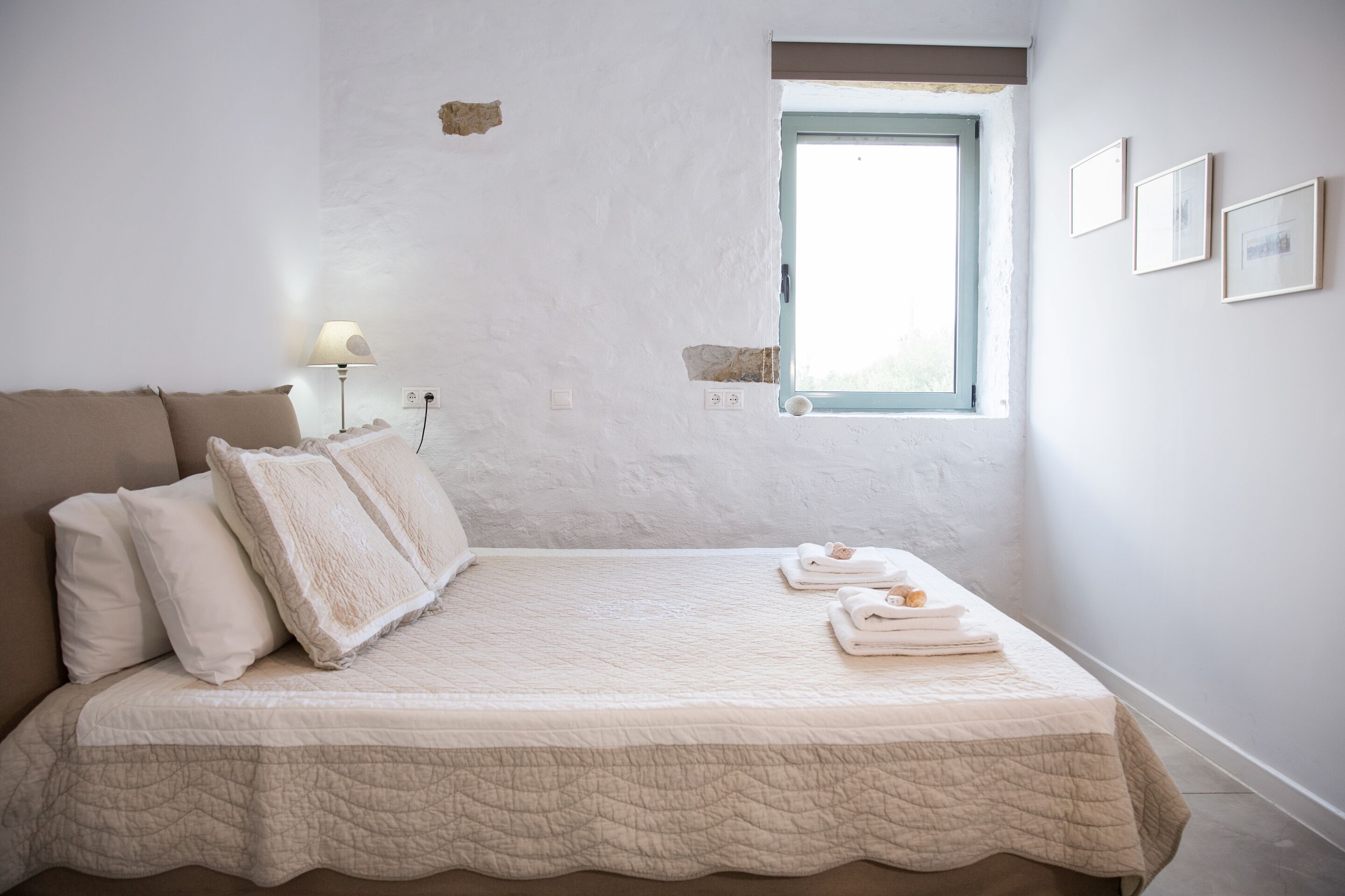 2 quartos, ferros/tábuas de passar roupa, Wi-Fi, roupa de cama