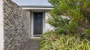 Exterior detail - Ohana Beach House Inverloch (INVERLOCH)