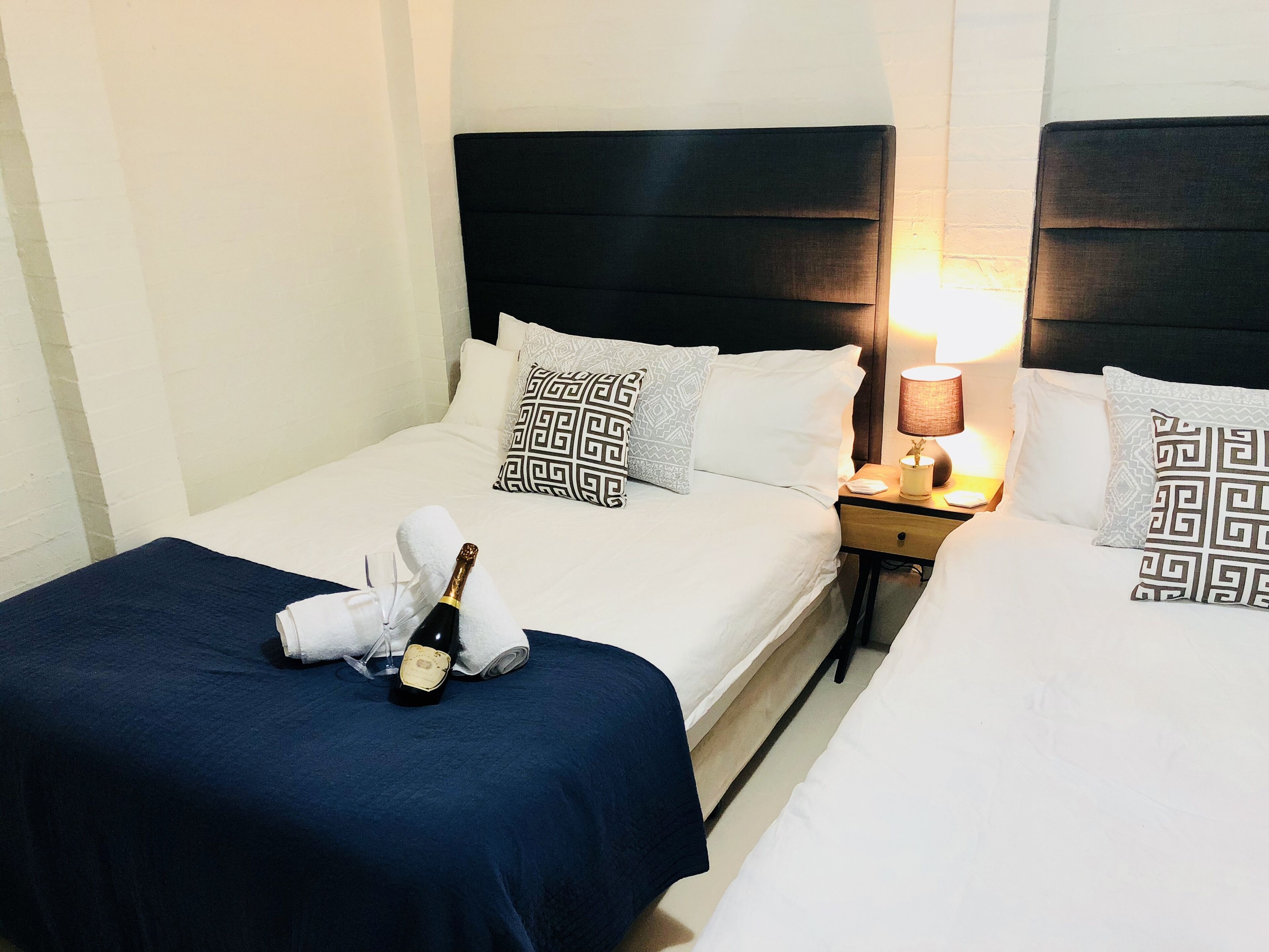 Stylish Studio, Sleeps 4, Aircon 