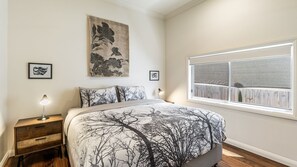 3 habitaciones, acceso a internet y ropa de cama