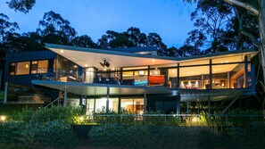 Exterior - Serendipity - Luxury On Every Level (Lorne)