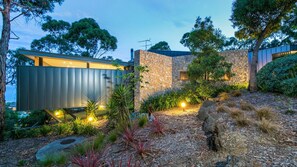 Property grounds - Serendipity - Luxury On Every Level (Lorne)