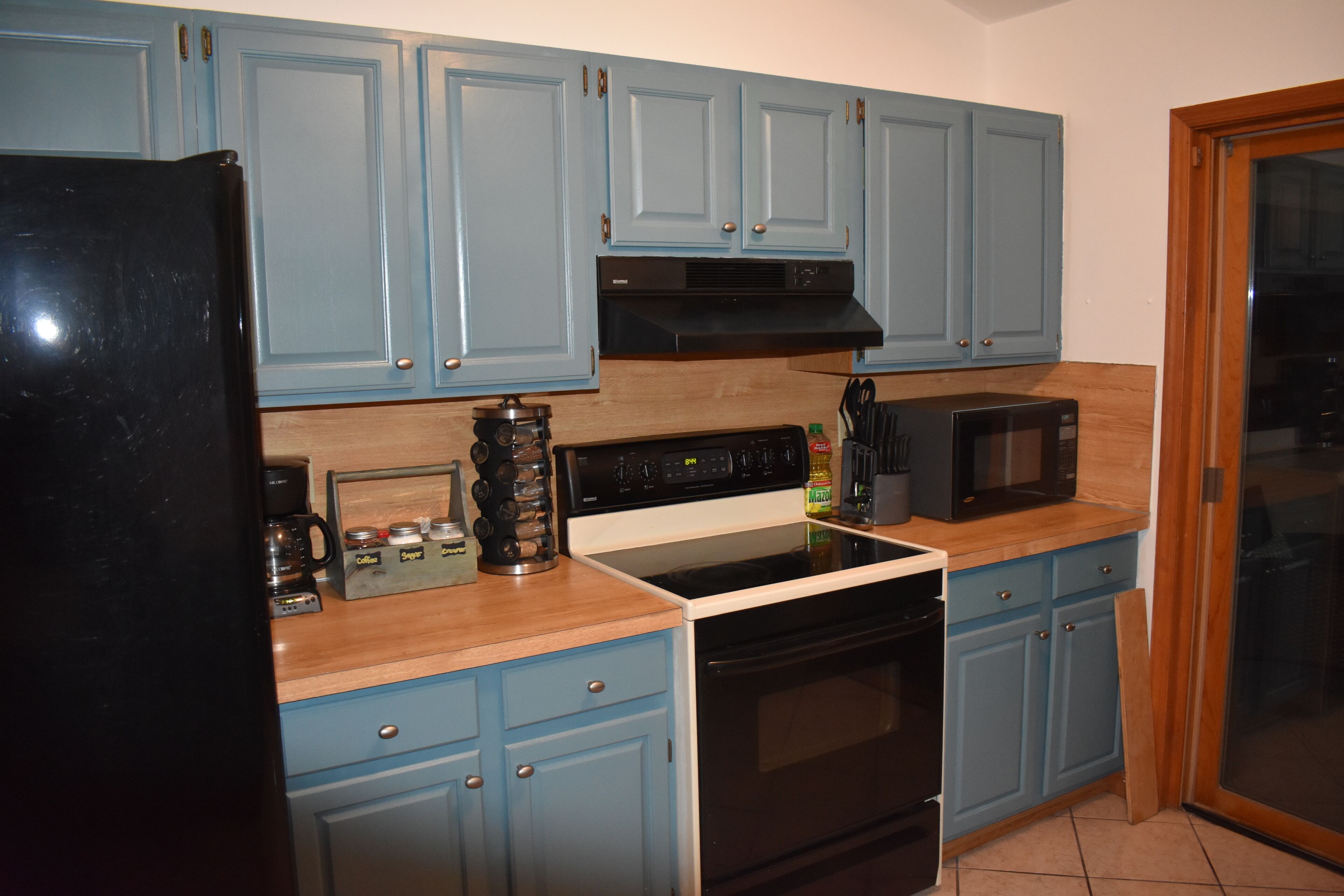 Pocono home..Pool table, airhockey,firepit near ski slopes, casino, waterparks!!